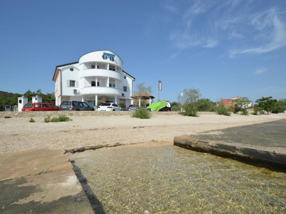 Apartment Ivana-4 By Interhome Raslina ภายนอก รูปภาพ